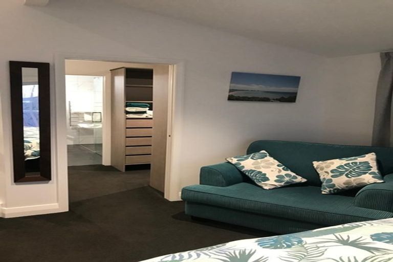 Photo of property in 748 Whangaparaoa Road, Manly, Whangaparaoa, 0930