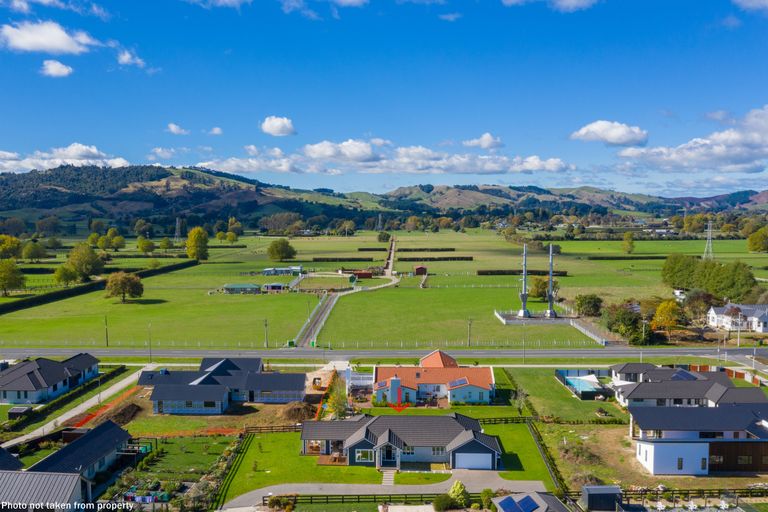 Photo of property in 33 Baxter Michael Crescent, Cambridge, 3434