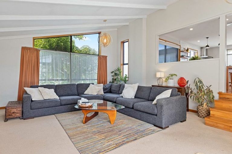 Photo of property in 160 Kendal Avenue, Burnside, Christchurch, 8053