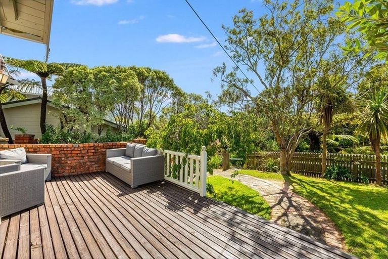 Photo of property in 98 Campbell Street, Karori, Wellington, 6012