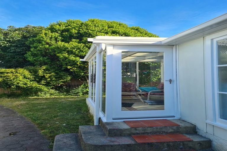 Photo of property in 14 Melvill Grove, Waterloo, Lower Hutt, 5011