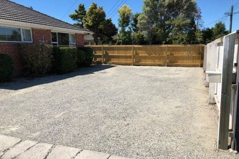 Photo of property in 150 Ilam Road, Ilam, Christchurch, 8041
