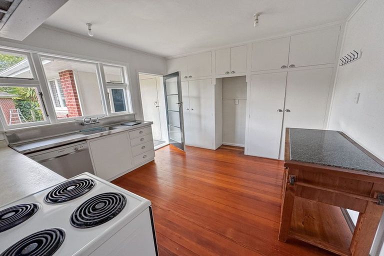 Photo of property in 33 Joyce Crescent, Ilam, Christchurch, 8041