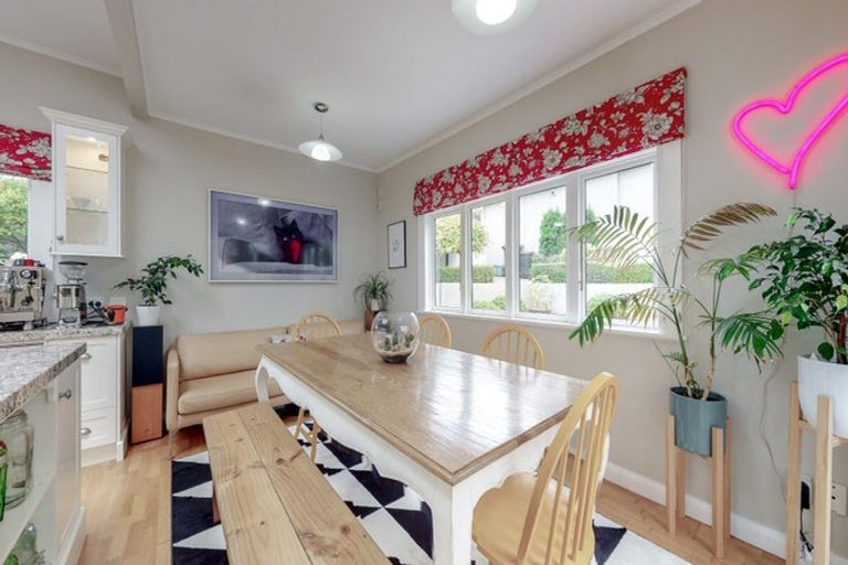Photo of property in 82 Campbell Street, Karori, Wellington, 6012