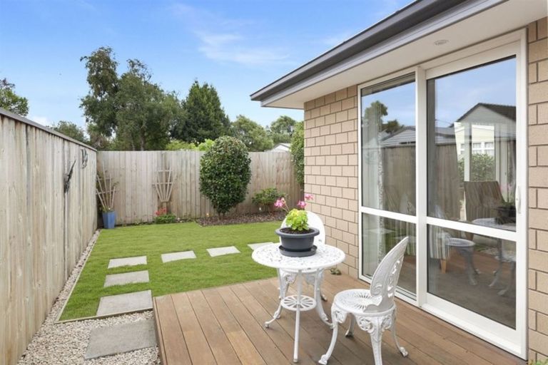 Photo of property in 3/78 Marshland Road, Shirley, Christchurch, 8061