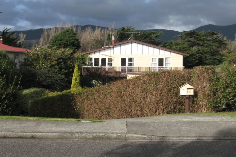 Photo of property in 60 Kiwi Road, Raumati Beach, Paraparaumu, 5032