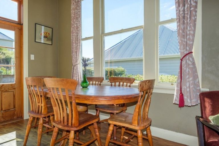 Photo of property in 53 Argyle Street, Mornington, Dunedin, 9011