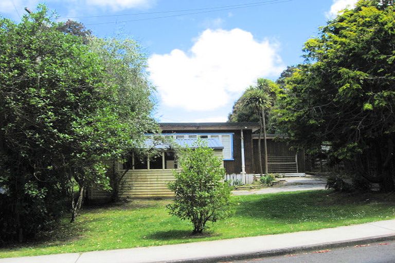 Photo of property in 213 Motutara Road, Muriwai, Waimauku, 0881