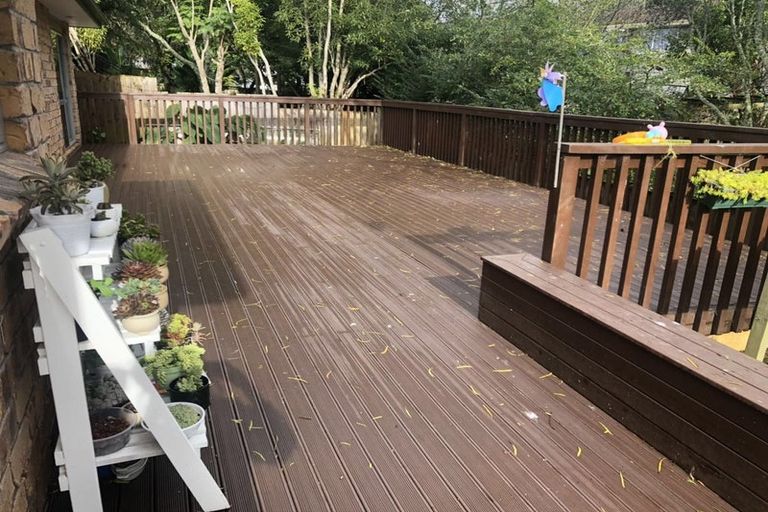 Photo of property in 16a Imperial Place, Henderson, Auckland, 0612