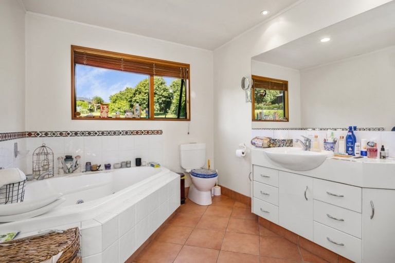 Photo of property in 10 Zapote Place, Ohauiti, Tauranga, 3112