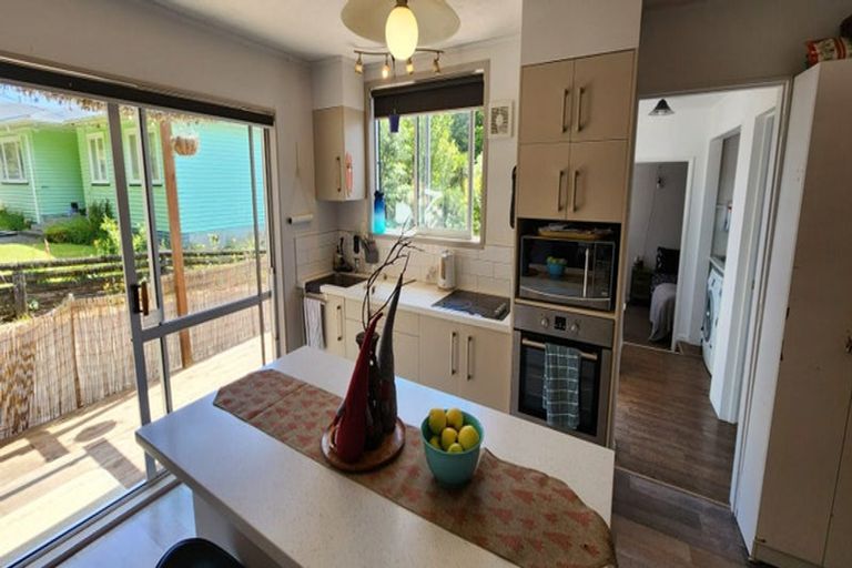 Photo of property in 1/117 Seaview Road, Westown, New Plymouth, 4310