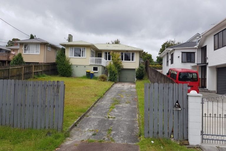 Photo of property in 183 Rathgar Road, Henderson, Auckland, 0610