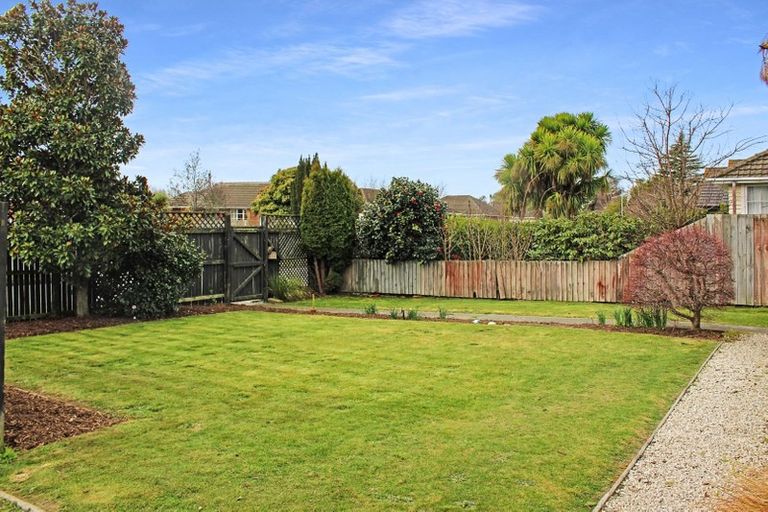 Photo of property in 10 Hillary Crescent, Upper Riccarton, Christchurch, 8041