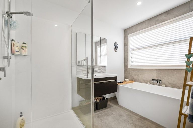 Photo of property in 31 Ridge Drive, Omokoroa, 3114