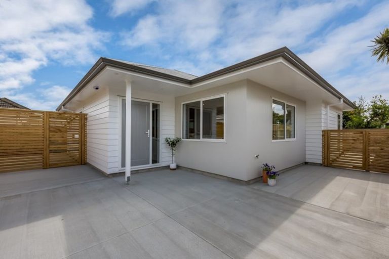 Photo of property in 347a Waiwhetu Road, Fairfield, Lower Hutt, 5011