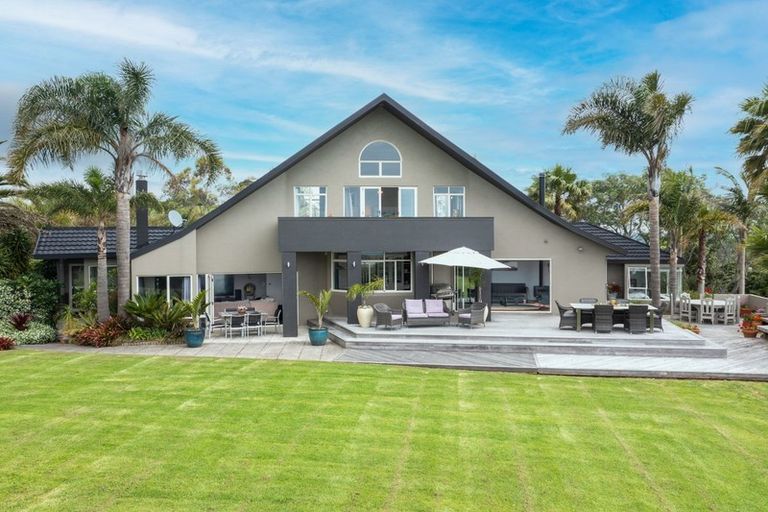 Photo of property in 247 Clevedon Kawakawa Road, Clevedon, 2585