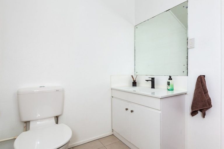 Photo of property in 96 Hyde Avenue, Richmond Heights, Taupo, 3330