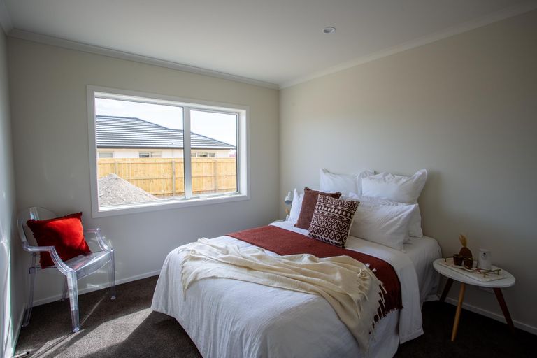 Photo of property in 62 Feist Street, Carterton, 5713