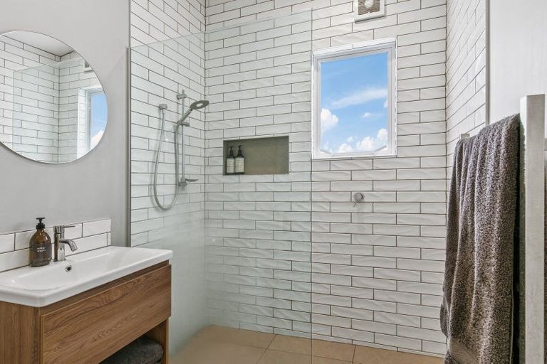 Photo of property in 26 Tarawera Road, Johnsonville, Wellington, 6037