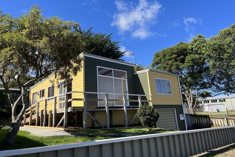 Photo of property in 10a Aorangi Road, Paraparaumu, 5032