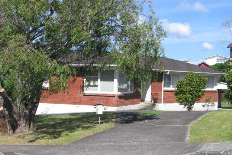 Photo of property in 61 Marlborough Avenue, Glenfield, Auckland, 0629