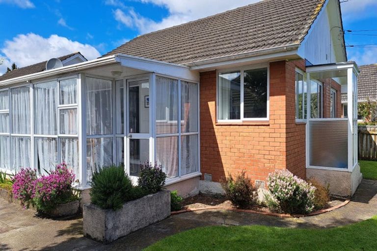 Photo of property in 3 Rosebank Avenue, Avalon, Lower Hutt, 5011