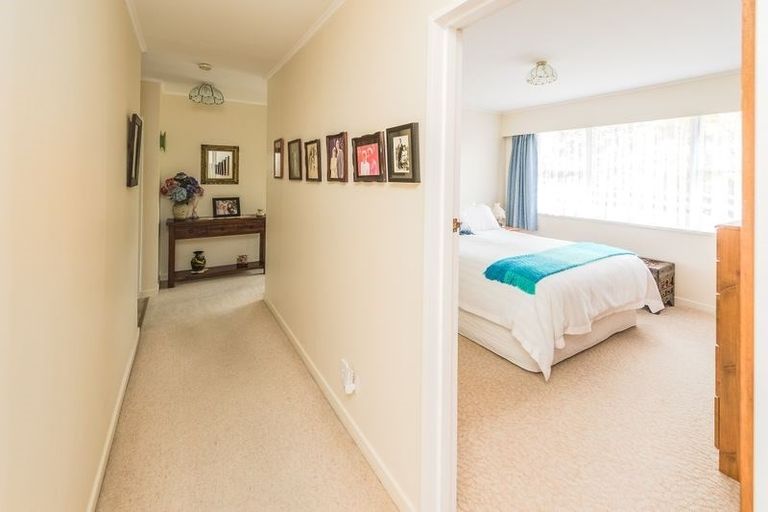 Photo of property in 15 Oaklea Avenue, Marton, 4710