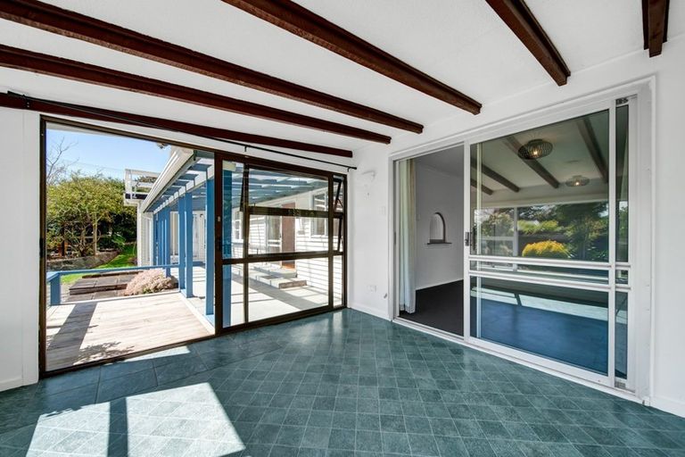 Photo of property in 190a Seaview Road, Westown, New Plymouth, 4310