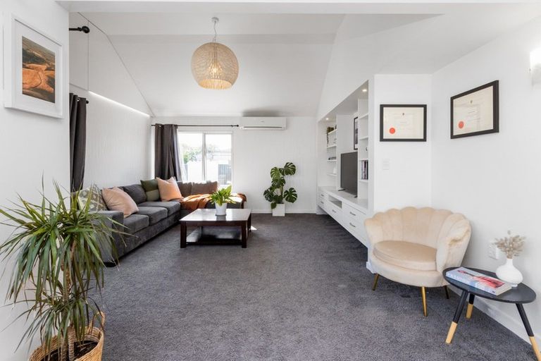 Photo of property in 2/249 Taradale Road, Pirimai, Napier, 4112