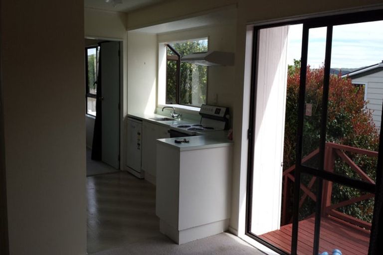 Photo of property in 3 Maracas Crescent, Grenada Village, Wellington, 6037