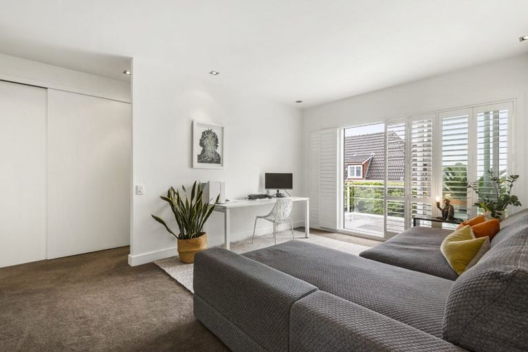 Photo of property in 7/258 Hurstmere Road, Takapuna, Auckland, 0622