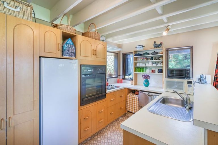 Photo of property in 18 Brunette Drive, Acacia Bay, Taupo, 3330