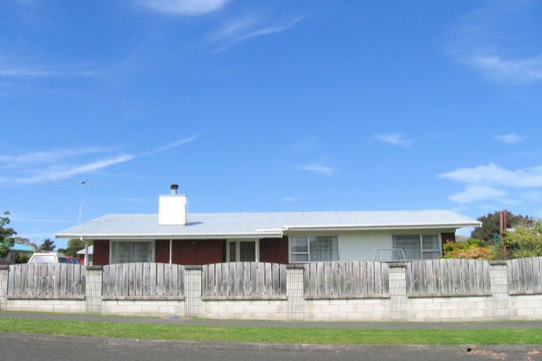 Photo of property in 32 Totara Street, Te Hapara, Gisborne, 4010