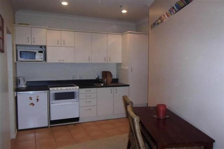 Photo of property in Terrace Garden Apartments, 3c/120 The Terrace, Wellington Central, Wellington, 6011