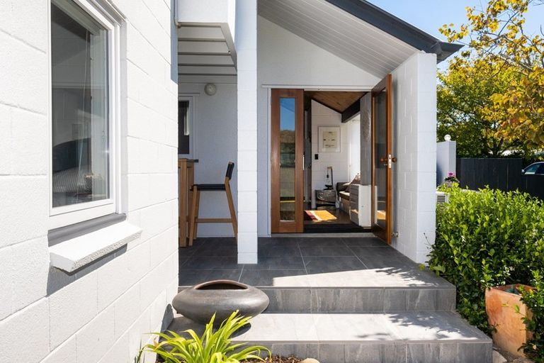 Photo of property in 27 Greenwood Road, Havelock North, 4130