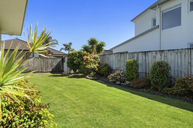 Photo of property in 56 Evans Road, Papamoa Beach, Papamoa, 3118
