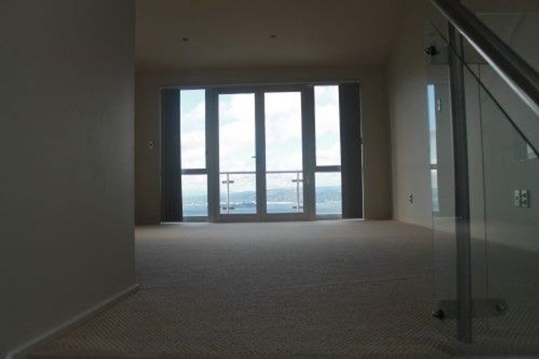 Photo of property in 20 Thane Road, Roseneath, Wellington, 6011