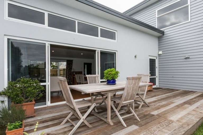 Photo of property in 6 Gladstone Road, Bluff Hill, Napier, 4110