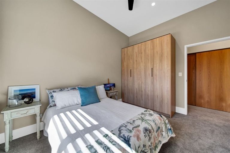 Photo of property in 52 Buller Street, New Plymouth, 4312