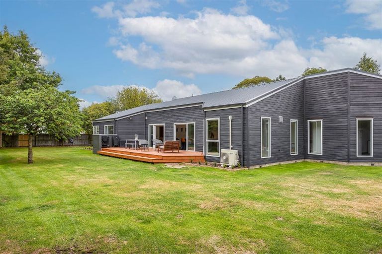 Photo of property in 2a Highfield Lane, Rangiora, 7400