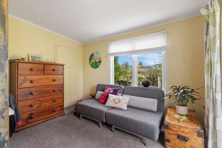 Photo of property in 56 Te Pua School Road, Helensville, 0875