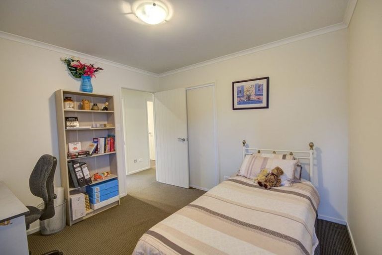 Photo of property in 35 Oxford Road, Rangiora, 7400