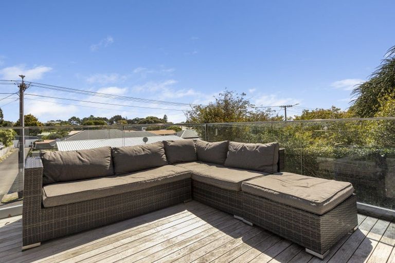 Photo of property in 1a Gordon Street, Glen Avon, New Plymouth, 4312