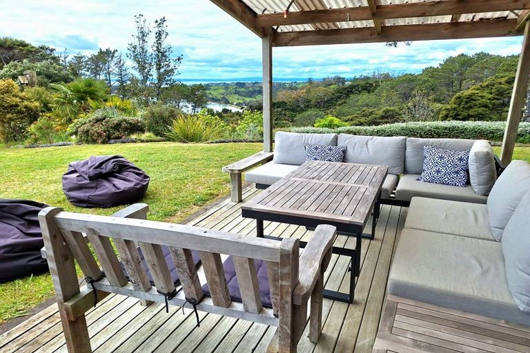Photo of property in 130a Wattle Bay Road, Manukau Heads, Awhitu, 2684