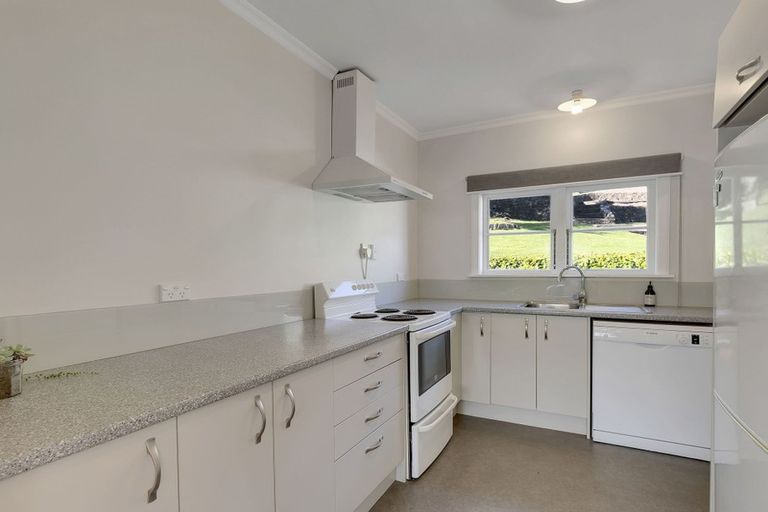 Photo of property in 9 Roy Street, Tawa, Wellington, 5028