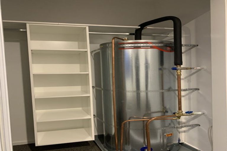 Photo of property in 4/58 Kemp Road, Massey, Auckland, 0614