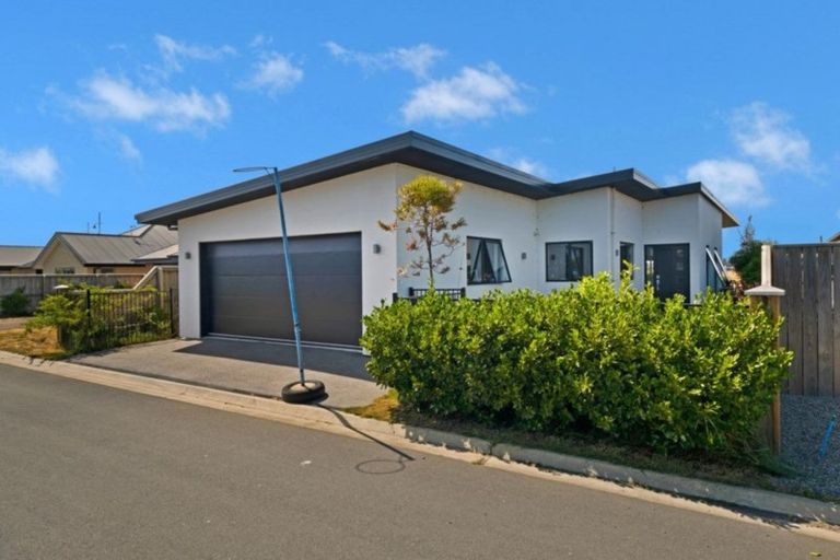 Photo of property in 125 Infinity Drive, Pegasus, 7612