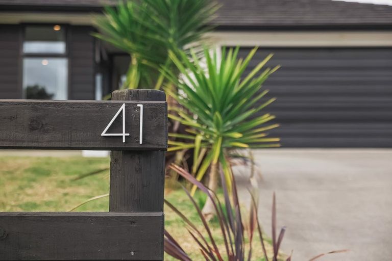 Photo of property in 41 Dawson Road, Snells Beach, 0920