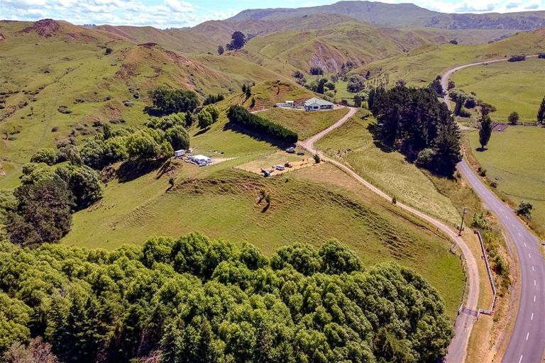 Photo of property in 3254 Pourerere Road, Pourerere, Waipawa, 4271