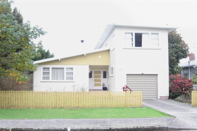 Photo of property in 15a Thornycroft Avenue, Epuni, Lower Hutt, 5011